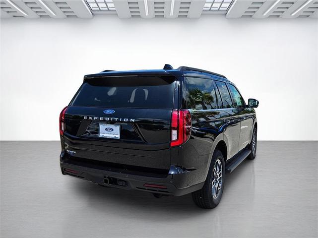 Photo of 2025 Agate Black Metallic Ford Expedition
