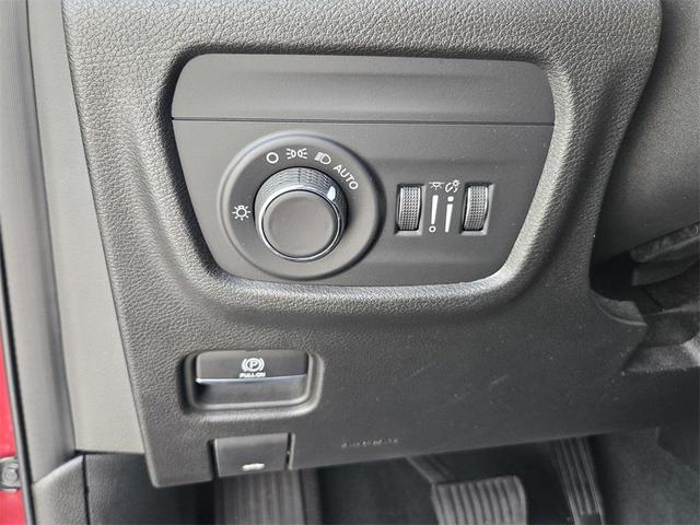 Photo of 2023 Velvet Red Pearlcoat Jeep Grand Cherokee