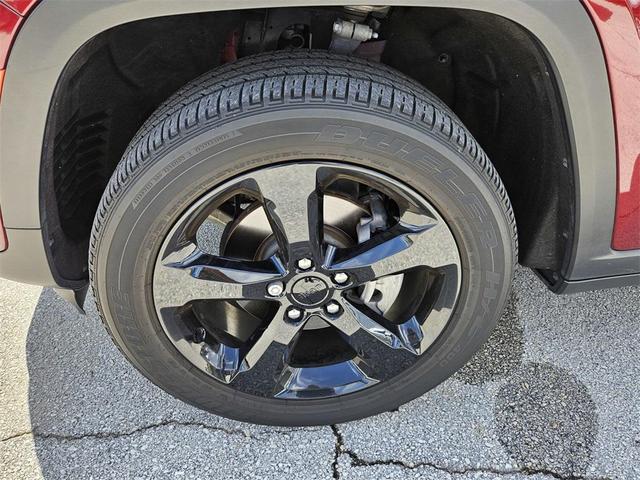 Photo of 2023 Velvet Red Pearlcoat Jeep Grand Cherokee