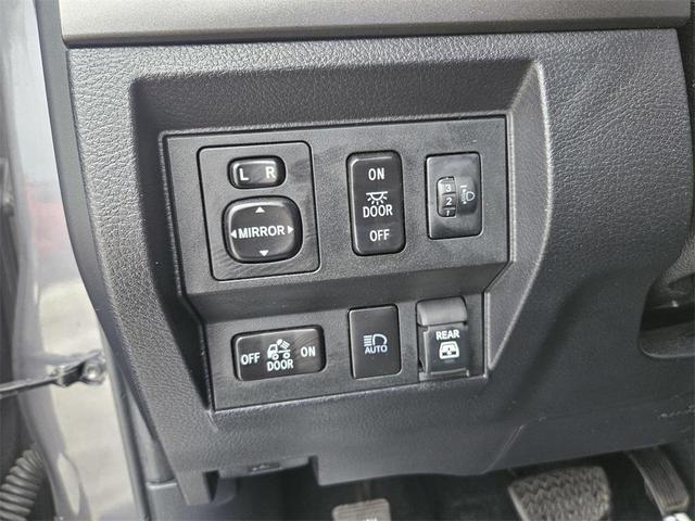 Photo of 2020 Magnetic Grey Metallic Toyota Tundra