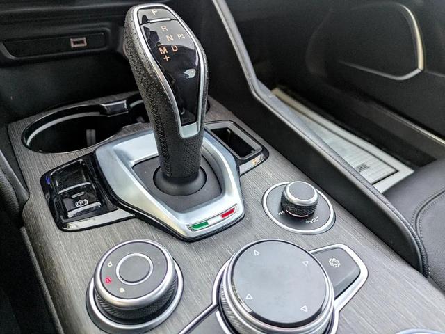 Photo of 2021 Blue Alfa Romeo Giulia