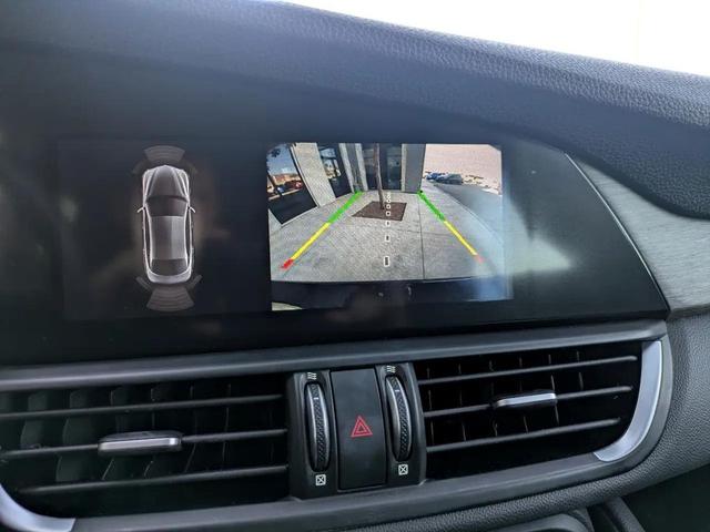 Photo of 2021 Blue Alfa Romeo Giulia