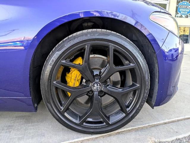 Photo of 2021 Blue Alfa Romeo Giulia