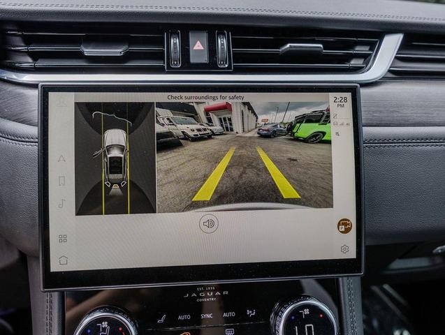Photo of 2022 Hakuba Silver Jaguar F-PACE