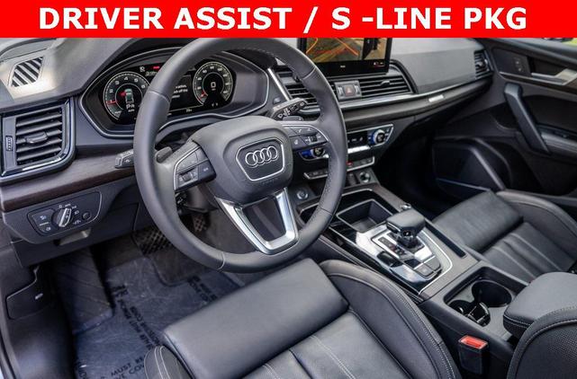 Photo of 2023 Florett Silver Metallic Audi Q5