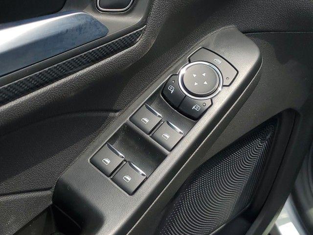 Photo of 2024 Iconic Silver Metallic Ford Escape