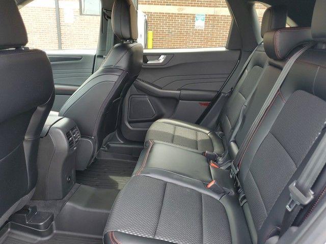 Photo of 2024 Iconic Silver Metallic Ford Escape