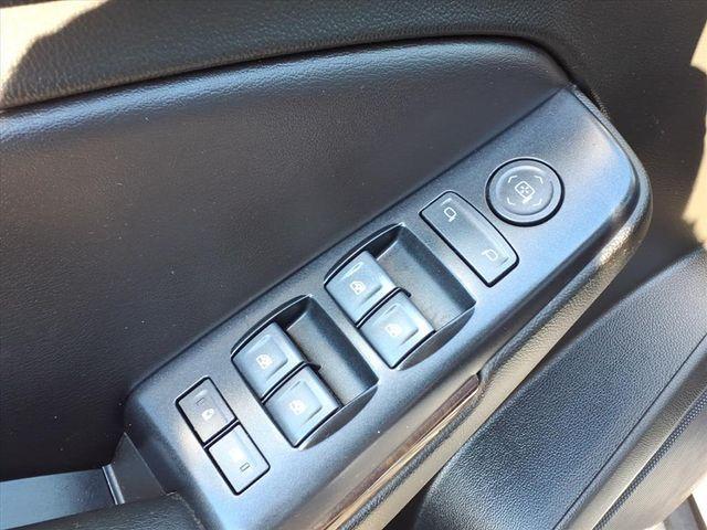 Photo of 2019 Silver Ice Metallic Chevrolet Tahoe