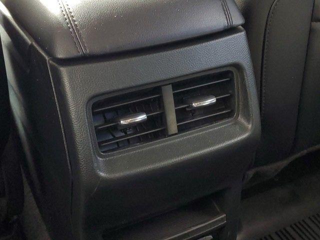Photo of 2023 Carbonized Gray Metallic Ford Edge
