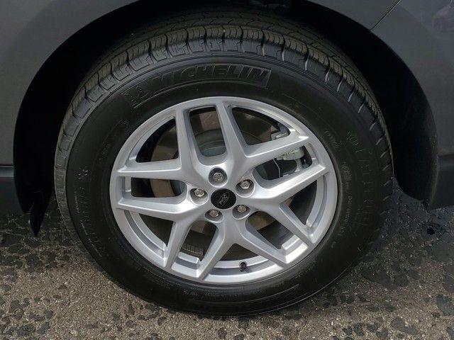 Photo of 2023 Carbonized Gray Metallic Ford Edge