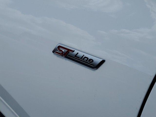 Photo of 2023 Oxford White Ford Escape