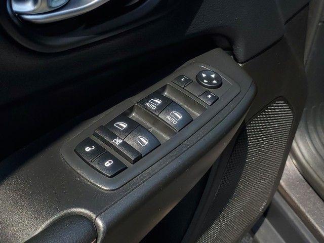 Photo of 2019 Granite Crystal Clearcoat Metallic Jeep Cherokee