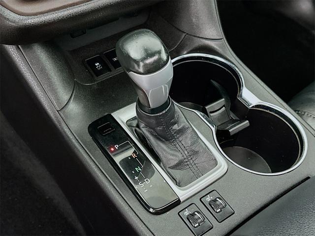Photo of 2018 Predawn Gray Mica Toyota Highlander