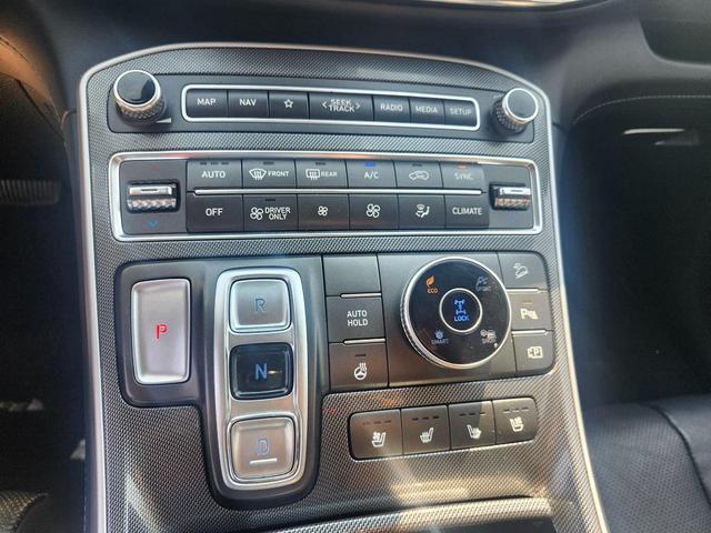 Photo of 2022 Quartz White Hyundai SANTA FE