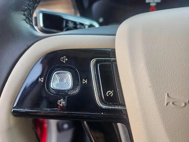 Photo of 2022 Red Carpet Metallic Tinted Clearcoat Lincoln Corsair