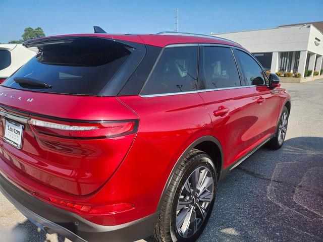 Photo of 2022 Red Carpet Metallic Tinted Clearcoat Lincoln Corsair
