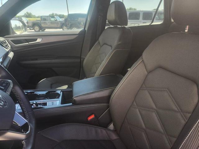 Photo of 2024 Aurora Red Metallic Volkswagen Atlas Cross Sport