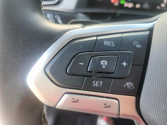 Photo of 2024 Aurora Red Metallic Volkswagen Atlas Cross Sport