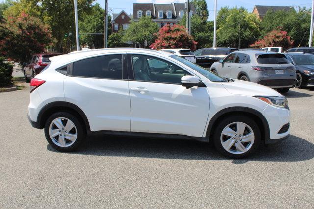 Photo of 2019 White Honda HR-V