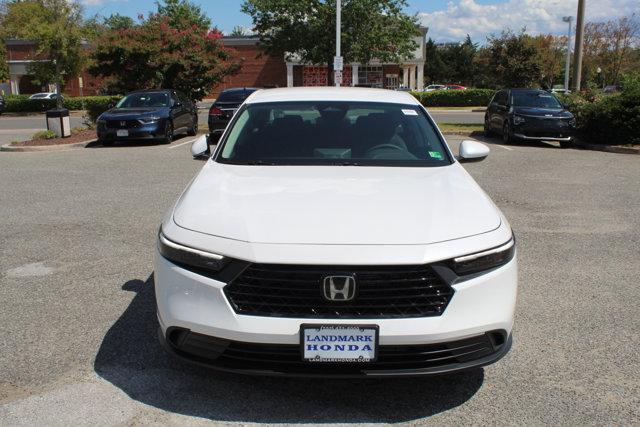 Photo of 2025 Platinum White Pearl Honda Accord