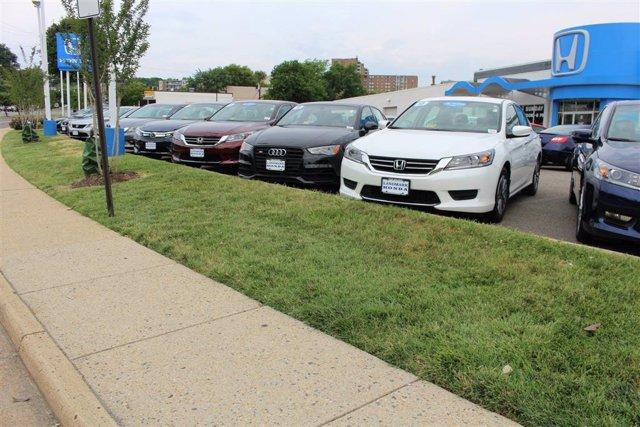 Photo of 2022 Black Honda Odyssey