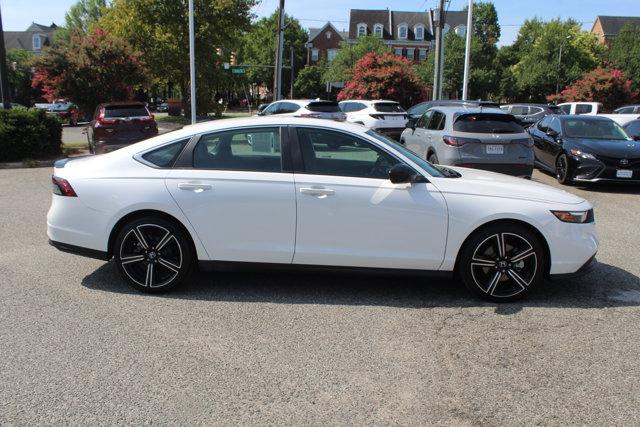 Photo of 2025 White Honda Accord Hybrid