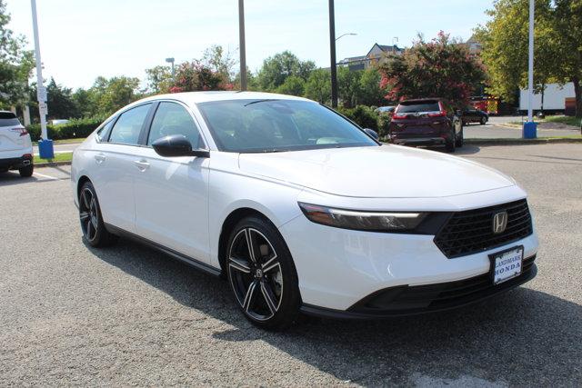 Photo of 2025 White Honda Accord Hybrid
