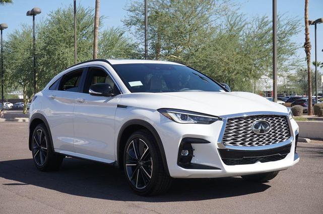 Photo of 2025 Radiant White INFINITI QX55