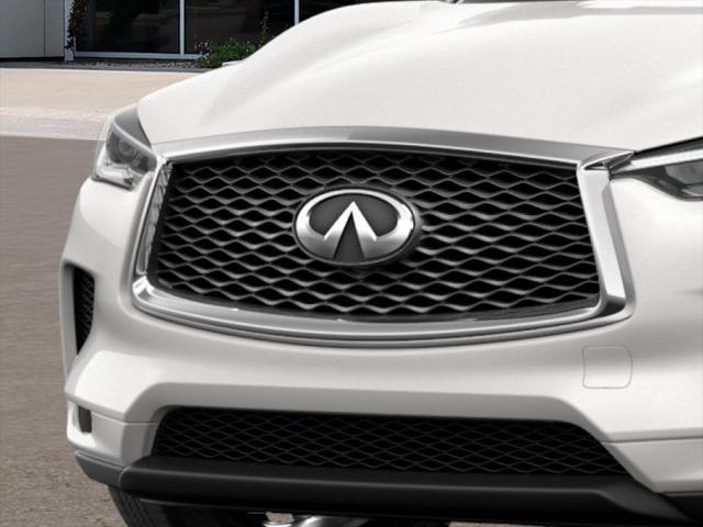 Photo of 2025 Lunar White INFINITI QX50