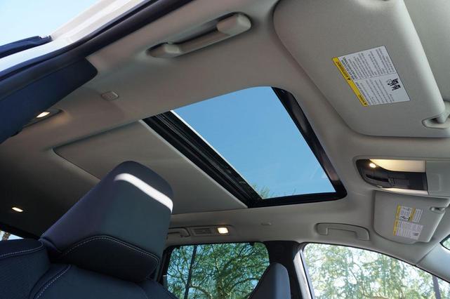 Photo of 2025 Majestic White INFINITI QX60