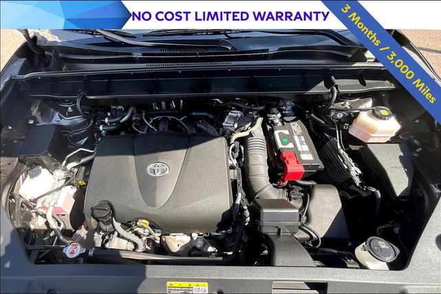 Photo of 2021 Magnetic Gray Metallic Toyota Highlander