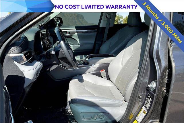 Photo of 2021 Magnetic Gray Metallic Toyota Highlander