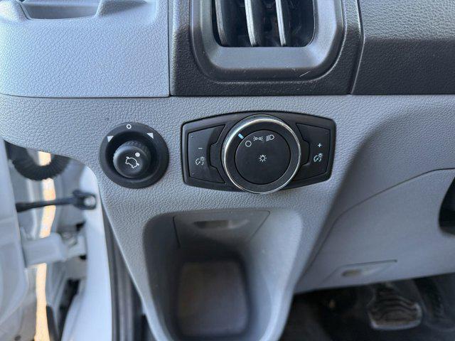 Photo of 2018 Oxford White Ford Transit-250