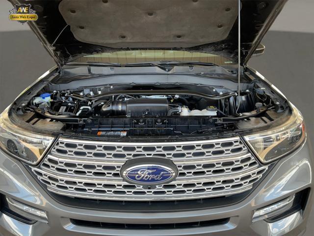 Photo of 2023 Carbonized Gray Metallic Ford Explorer