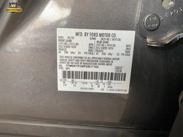 Photo of 2023 Carbonized Gray Metallic Ford Explorer