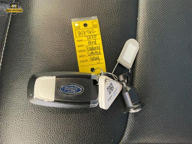 Photo of 2023 Carbonized Gray Metallic Ford Explorer