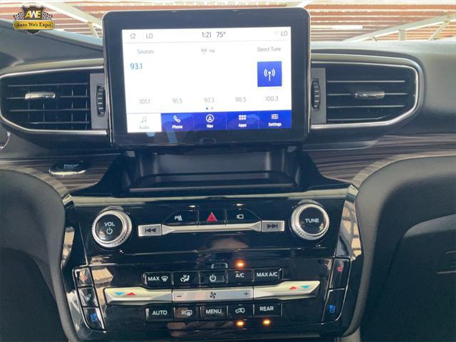 Photo of 2023 Carbonized Gray Metallic Ford Explorer