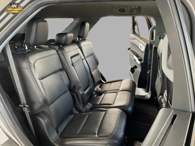 Photo of 2023 Carbonized Gray Metallic Ford Explorer
