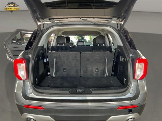 Photo of 2023 Carbonized Gray Metallic Ford Explorer