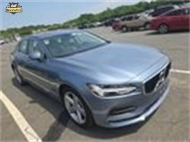 2017 Volvo S90