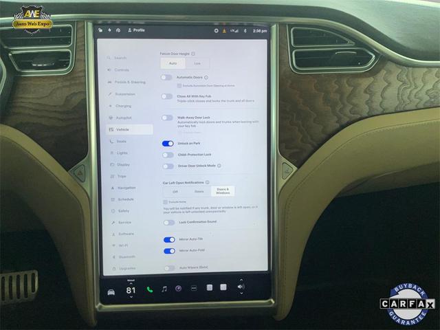 Photo of 2017 Deep Blue Metallic Tesla Model X