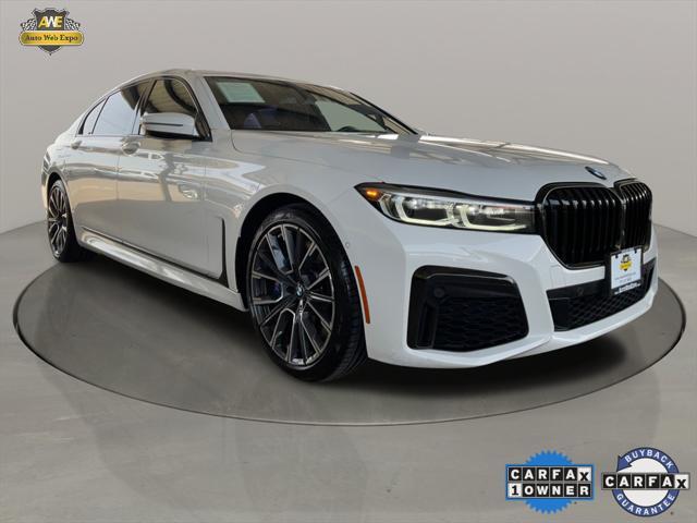 2022 BMW 740