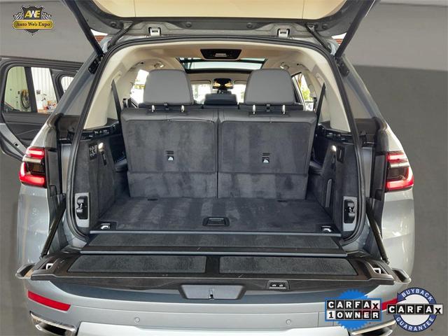 Photo of 2024 Skyscraper Gray Metallic BMW X7