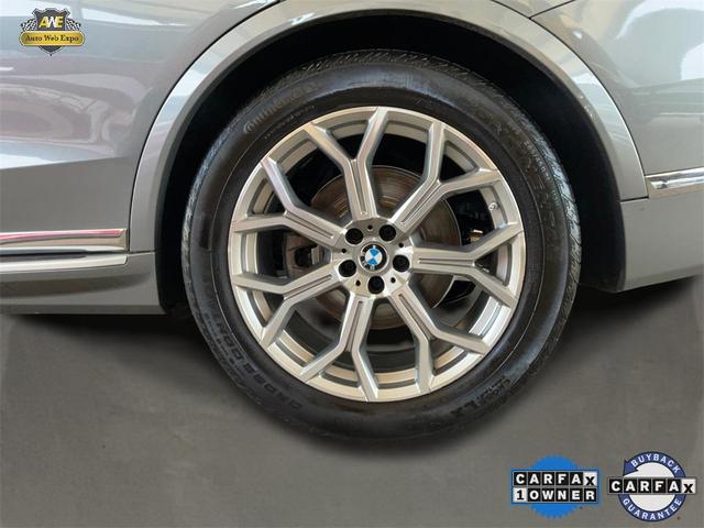 Photo of 2024 Skyscraper Gray Metallic BMW X7