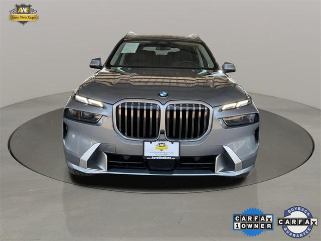 Photo of 2024 Skyscraper Gray Metallic BMW X7