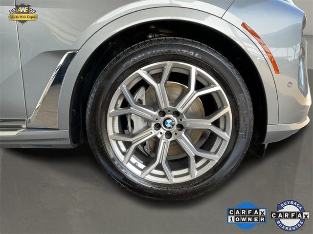 Photo of 2024 Skyscraper Gray Metallic BMW X7