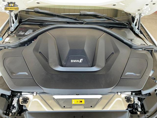 Photo of 2023 Alpine White BMW i4 Gran Coupe