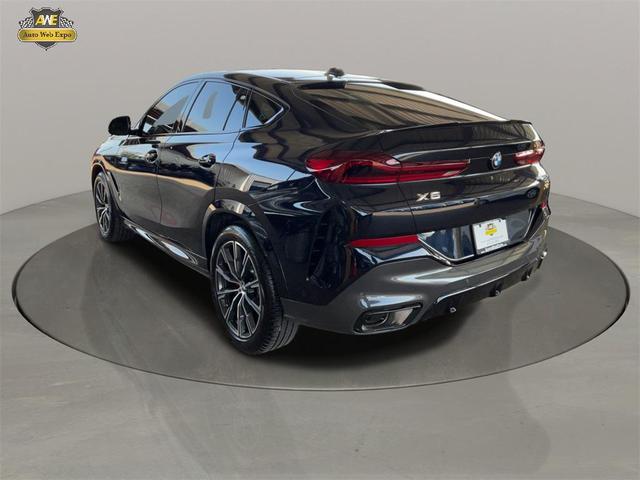 Photo of 2025 Carbon Black Metallic BMW X6