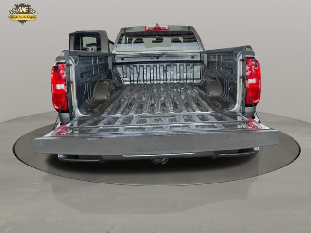 Photo of 2022 Satin Steel Metallic Chevrolet Colorado