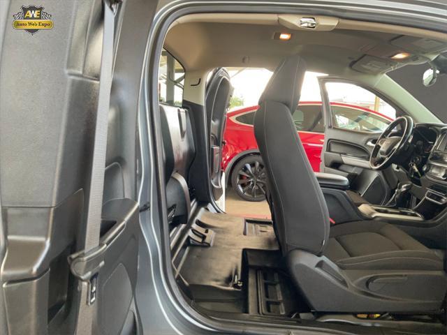 Photo of 2022 Satin Steel Metallic Chevrolet Colorado